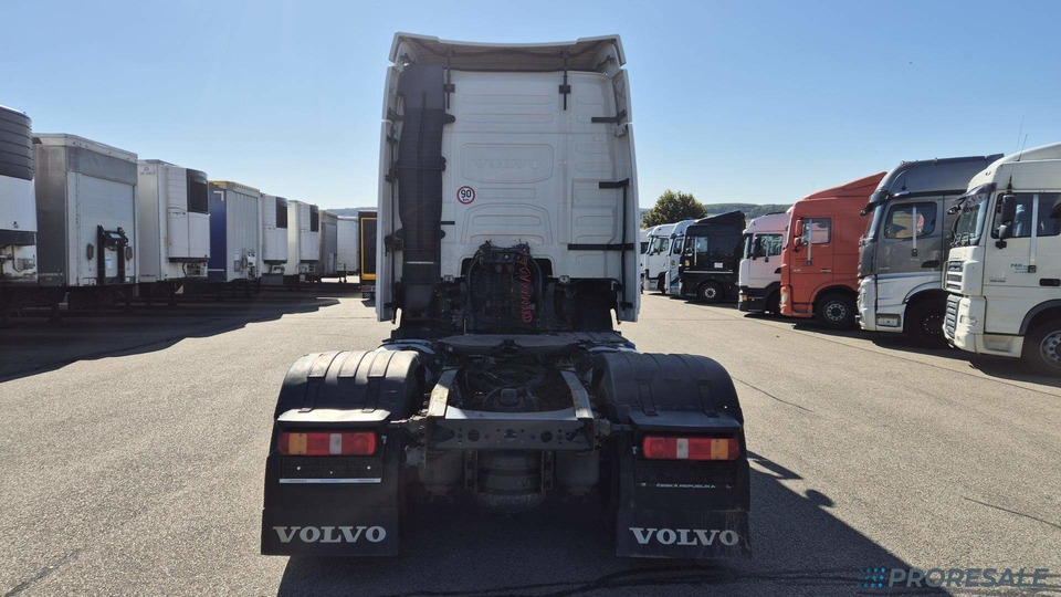 VOLVO FH 460 EURO 6 - Cabeza tractora: foto 3 VOLVO FH 460 EURO 6 - Cabeza tractora: foto 3