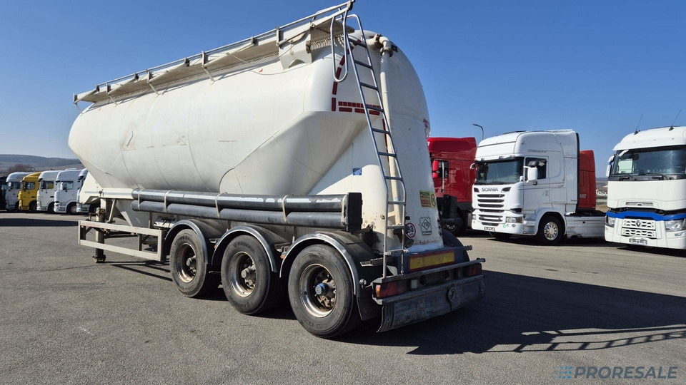 OSTATNÍ FELDBINDER EUT 40.3 SILOCISTERNA - 2 komory - 40 m3 - Semirremolque silo: foto 4 OSTATNÍ FELDBINDER EUT 40.3 SILOCISTERNA - 2 komory - 40 m3 - Semirremolque silo: foto 4