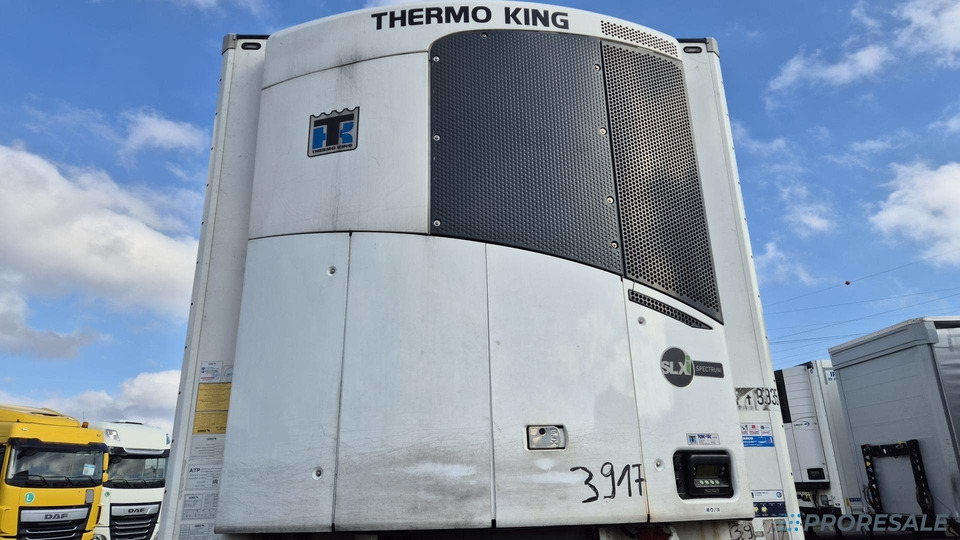 SCHMITZ CARGOBULL SKO 24/L - 13.4 FP60 COOL - mrazírenský - MULTITEMP + dvojitá podlaha + dělící stěna + agregát THERMO KING SLXi SPECTRUM - Semirremolque frigorífico: foto 4 SCHMITZ CARGOBULL SKO 24/L - 13.4 FP60 COOL - mrazírenský - MULTITEMP + dvojitá podlaha + dělící stěna + agregát THERMO KING SLXi SPECTRUM - Semirremolque frigorífico: foto 4