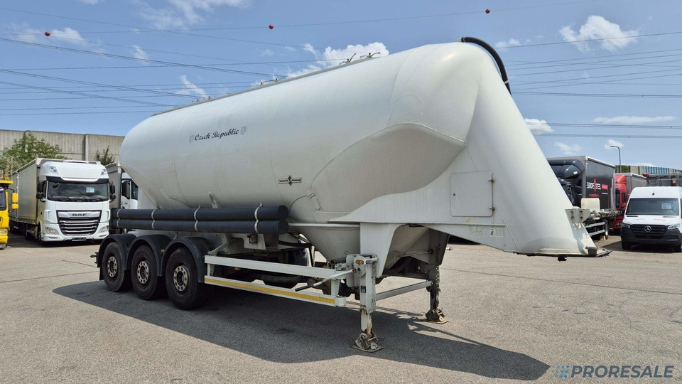 SPITZER SF 2737/2P - SILOCISTERNA 37 m3 - Semirremolque silo: foto 1 SPITZER SF 2737/2P - SILOCISTERNA 37 m3 - Semirremolque silo: foto 1