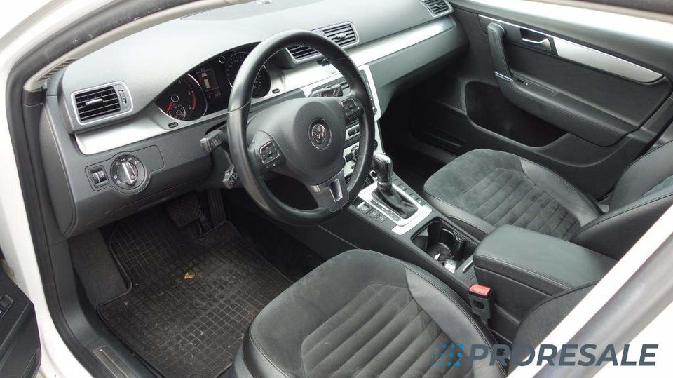 VOLKSWAGEN PASSAT VARIANT 2,0 TDi 103 KW - nelze odpočet DPH - Coche: foto 5 VOLKSWAGEN PASSAT VARIANT 2,0 TDi 103 KW - nelze odpočet DPH - Coche: foto 5