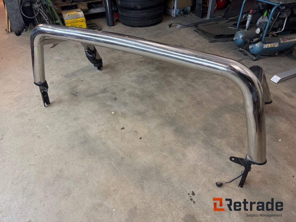 Flakbåge med bromsljus till Ford Ranger , ny - oanvänd - Carrocería y exterior para Camión: foto 2 Flakbåge med bromsljus till Ford Ranger , ny - oanvänd - Carrocería y exterior para Camión: foto 2