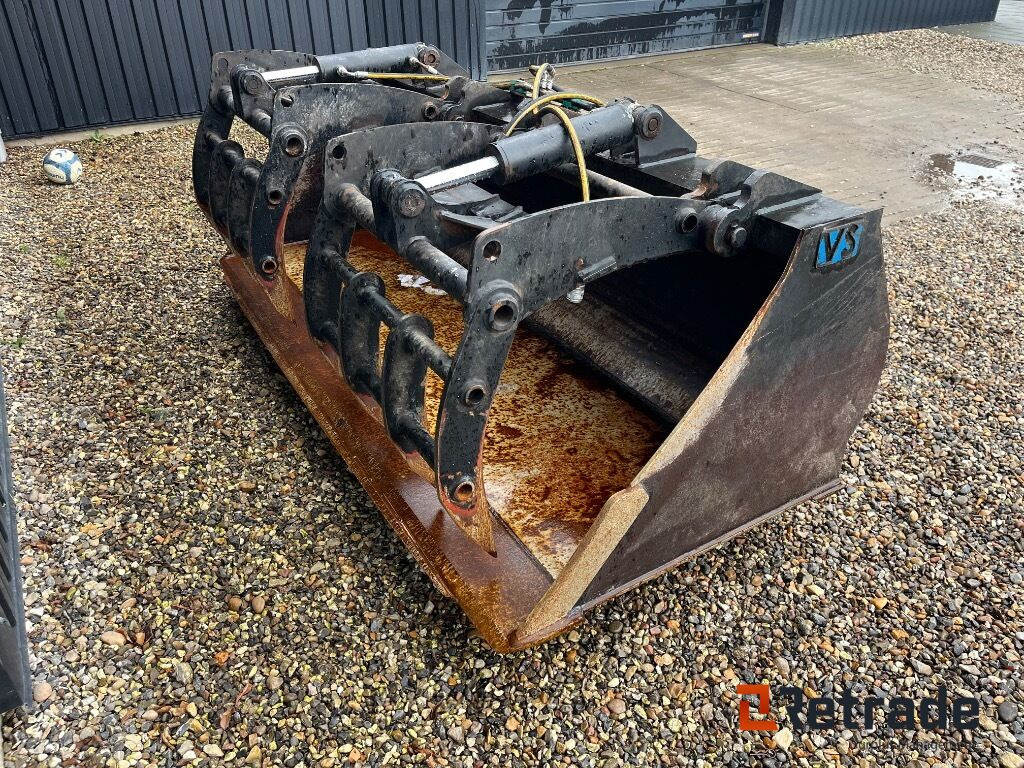 Forskelligt udstyr VS Overfaldsklo - Cazo cargador: foto 3 Forskelligt udstyr VS Overfaldsklo - Cazo cargador: foto 3