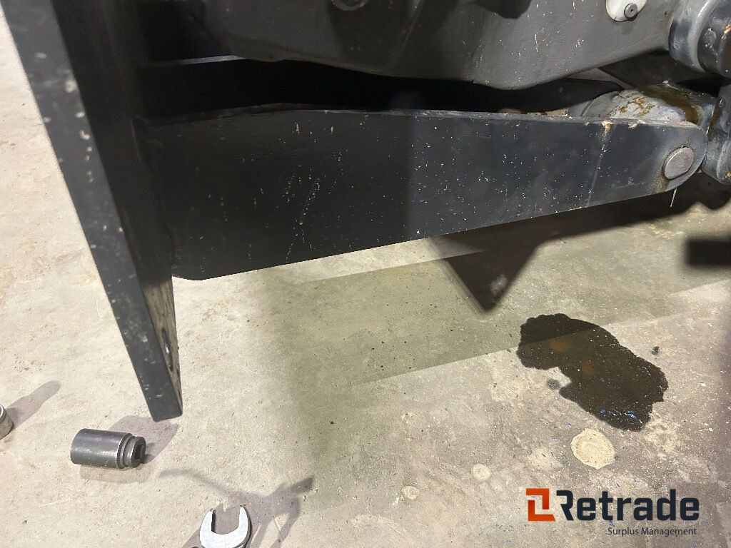 Brøyte plate Fra Schmith Tellefdal til traktor Fendt 900 - Maquinaria agrícola: foto 3 Brøyte plate Fra Schmith Tellefdal til traktor Fendt 900 - Maquinaria agrícola: foto 3