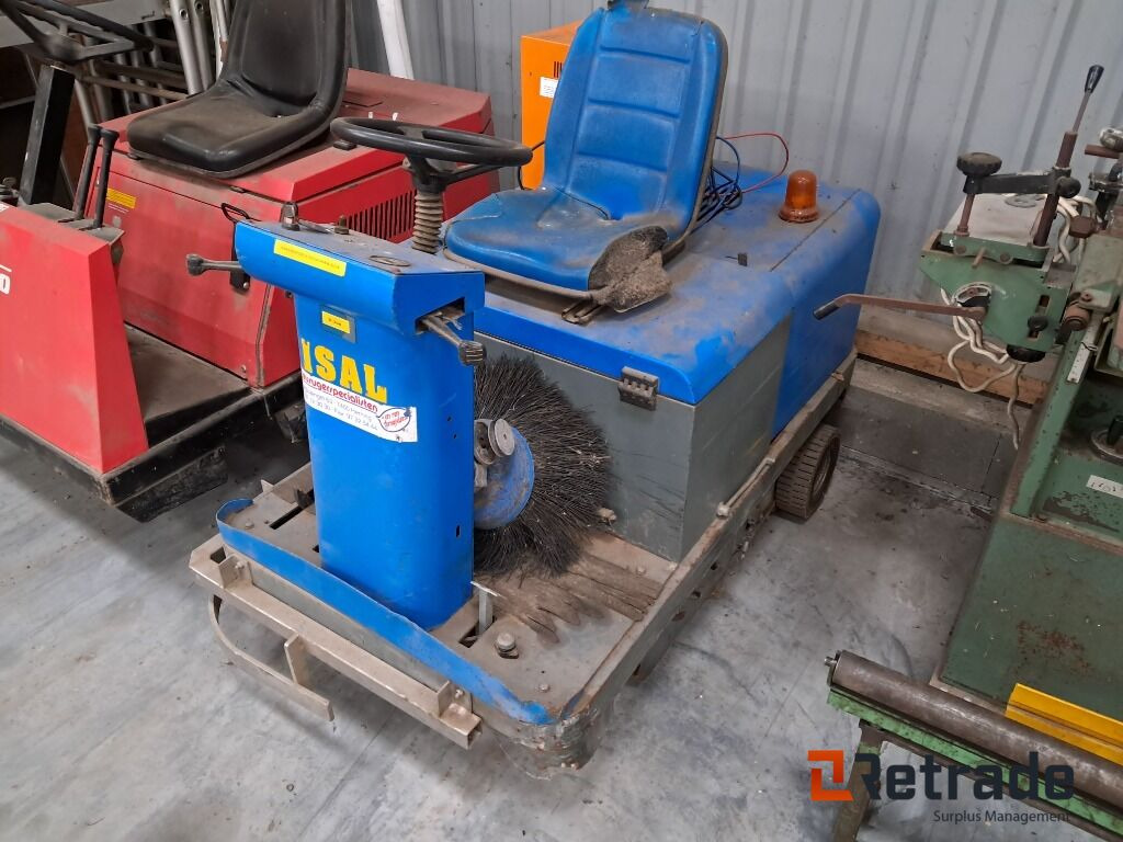 Fejemaskine ISAL 110 E - Maquinaria de construcción: foto 2 Fejemaskine ISAL 110 E - Maquinaria de construcción: foto 2
