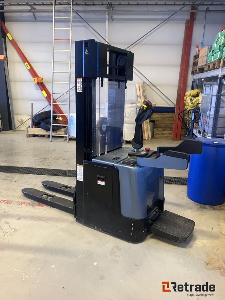 Stable snile RY S16L - Lite brukt - Maquinaria industrial: foto 1 Stable snile RY S16L - Lite brukt - Maquinaria industrial: foto 1