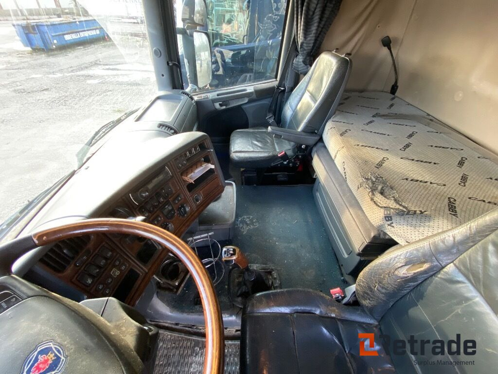 Skåpbil Scania R500LB6X2*4MNB Renoveringsobjekt - Camión caja cerrada: foto 5 Skåpbil Scania R500LB6X2*4MNB Renoveringsobjekt - Camión caja cerrada: foto 5