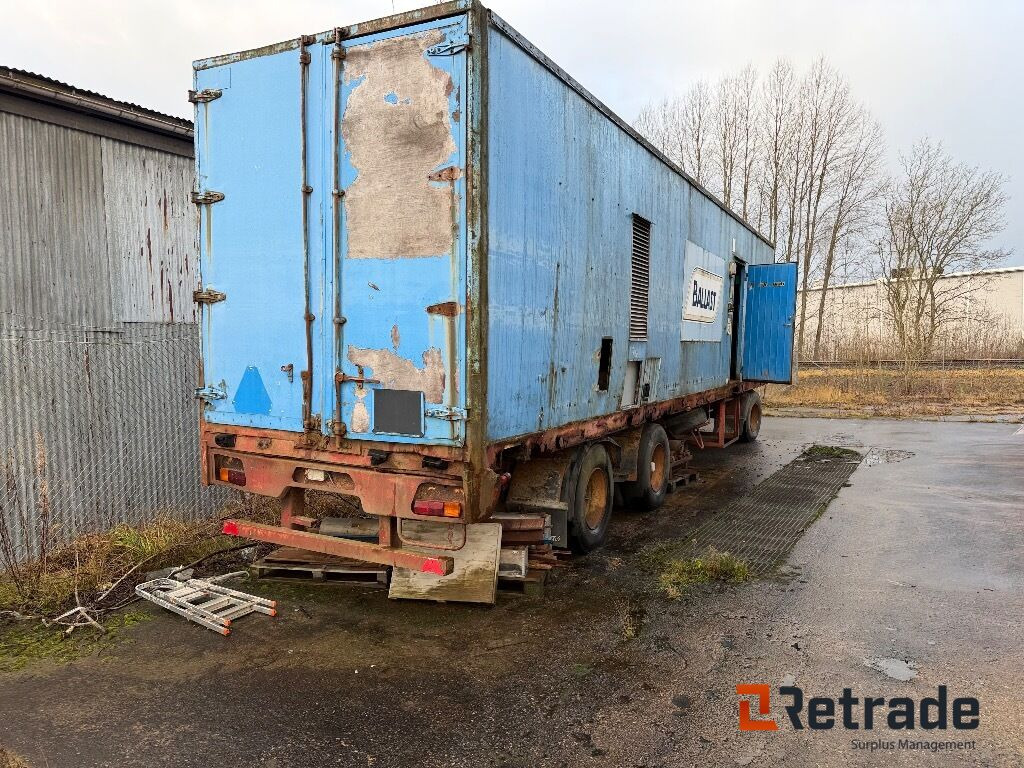 Släpvagn med skåp - Remolque caja cerrada: foto 1 Släpvagn med skåp - Remolque caja cerrada: foto 1