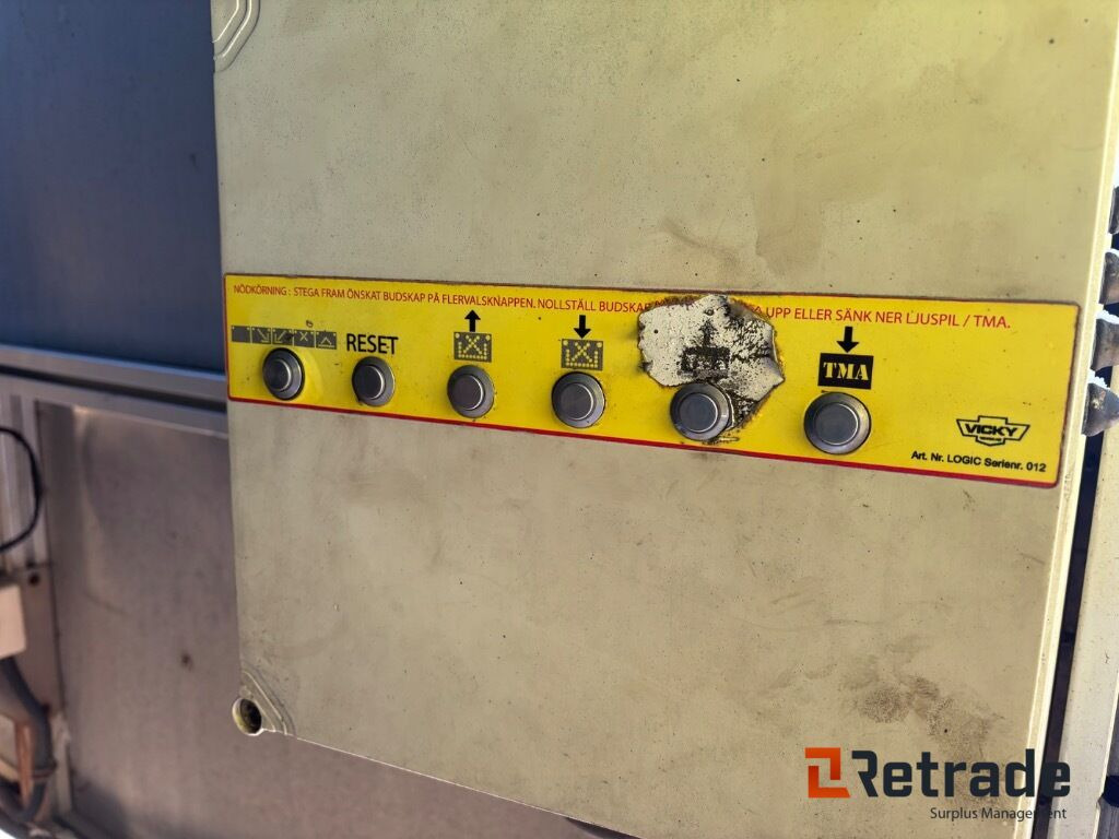 Equipo de construcción TMA skylt / kudde  Maxi sign bp logic / Alpa 2001 MD TMA: foto 7