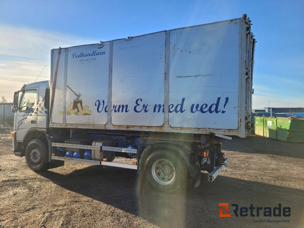 Tippbil Volvo FM12 4x2 420 med låga mil (Reservationspris uppnått!) - Camión volquete: foto 4 Tippbil Volvo FM12 4x2 420 med låga mil (Reservationspris uppnått!) - Camión volquete: foto 4