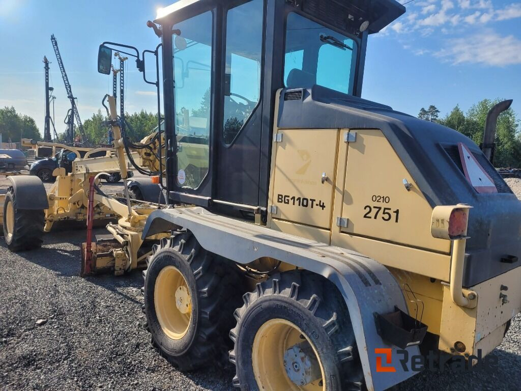 Väghyvel HBM-NOBAS BG 110 T-4 - Grader: foto 1 Väghyvel HBM-NOBAS BG 110 T-4 - Grader: foto 1