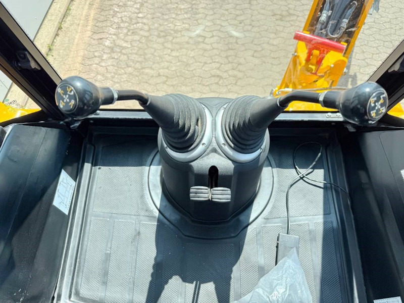 Retroexcavadora JCB 3DX / 3CX Plus 4WD - New / Unused/ Hammer Lines AC: foto 9