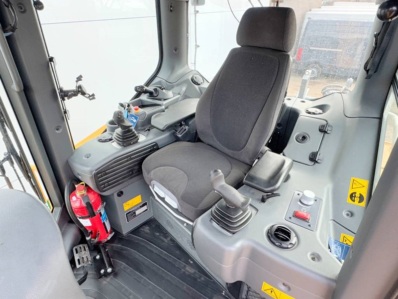 Bulldozer Liebherr PR756 05 Gen8 - NEW! 68 Hours! Powertrain Warranty: foto 8 Bulldozer Liebherr PR756 05 Gen8 - NEW! 68 Hours! Powertrain Warranty: foto 8