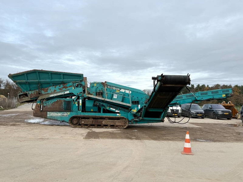 Powerscreen Warrior 1400 - Caterpillar Engine / 3 Conveyors - Cribadora: foto 2 Powerscreen Warrior 1400 - Caterpillar Engine / 3 Conveyors - Cribadora: foto 2