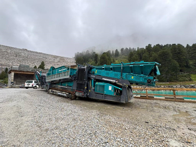 Powerscreen Warrior 2400 - Only 1000 Hours! Extra Conveyor - Cribadora: foto 2 Powerscreen Warrior 2400 - Only 1000 Hours! Extra Conveyor - Cribadora: foto 2