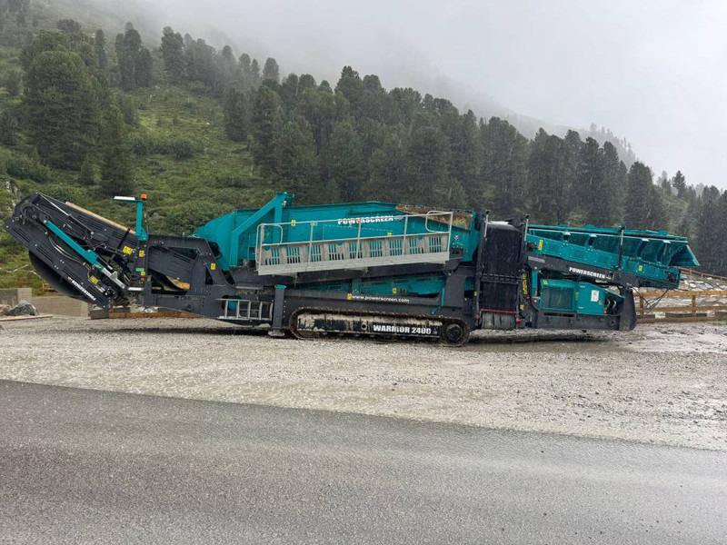 Powerscreen Warrior 2400 - Only 1000 Hours! Extra Conveyor - Cribadora: foto 1 Powerscreen Warrior 2400 - Only 1000 Hours! Extra Conveyor - Cribadora: foto 1