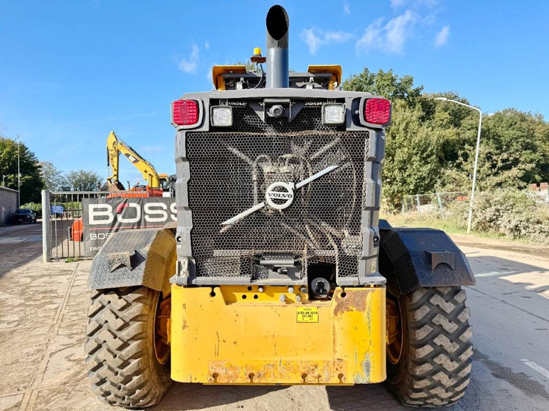 Volvo G960B - 4.90 Meter Blade / Backup Camera - Grader: foto 3 Volvo G960B - 4.90 Meter Blade / Backup Camera - Grader: foto 3