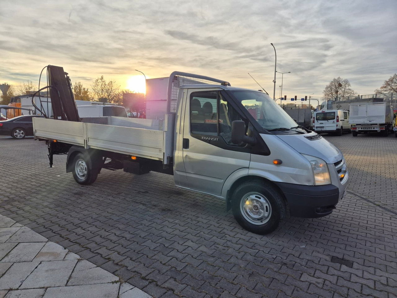 Ford Transit 350 2.4 TDCi / HDS Hiab / 1 Owner / Serviced - Furgoneta caja abierta: foto 5 Ford Transit 350 2.4 TDCi / HDS Hiab / 1 Owner / Serviced - Furgoneta caja abierta: foto 5
