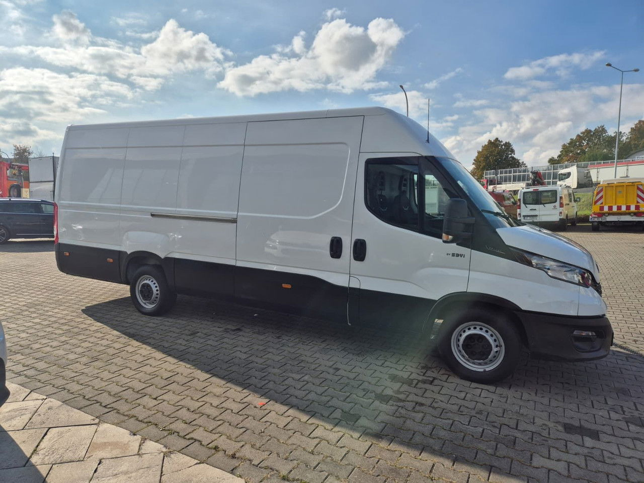 Iveco Daily 35S14 L4H3 - Furgón: foto 5 Iveco Daily 35S14 L4H3 - Furgón: foto 5