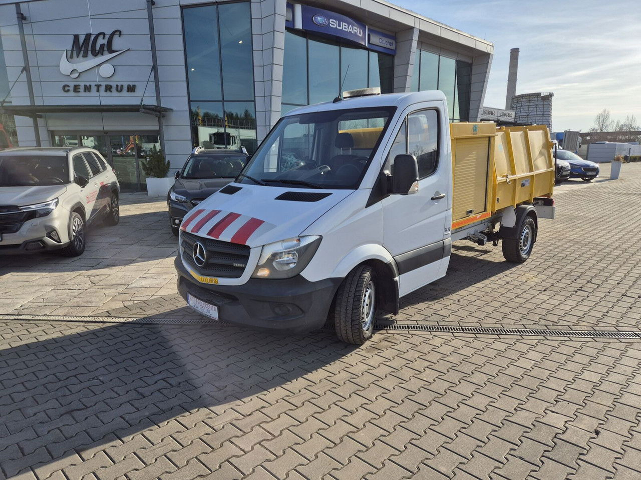 Mercedes-Benz Sprinter 316 CDi Aut. / Hummel HU2 / Webasto / 1 Owner Mercedes-Benz Sprinter 316 CDi Aut. / Hummel HU2 / Webasto / 1 Owner - Camión de basura: foto 2 Mercedes-Benz Sprinter 316 CDi Aut. / Hummel HU2 / Webasto / 1 Owner Mercedes-Benz Sprinter 316 CDi Aut. / Hummel HU2 / Webasto / 1 Owner - Camión de basura: foto 2