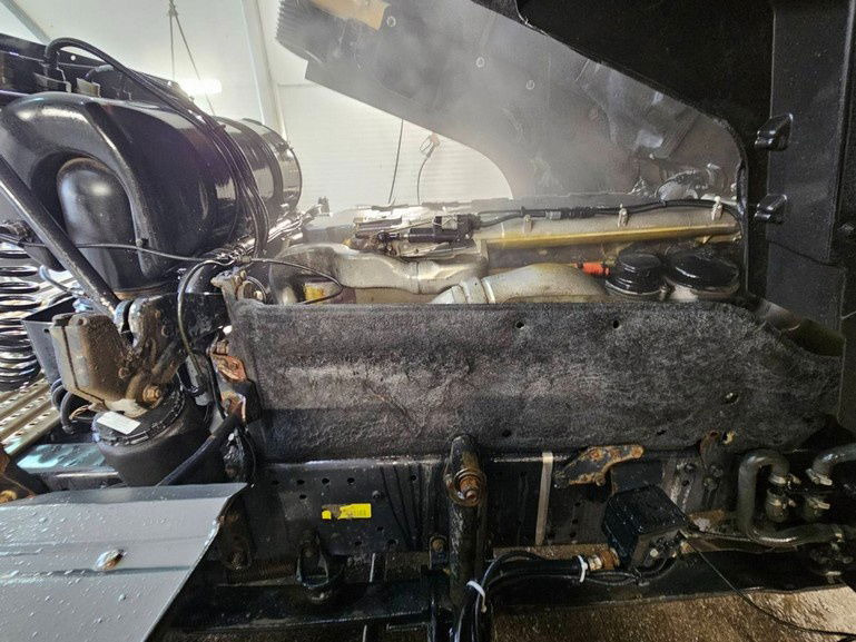 Cabeza tractora MAN TGA 18.430 4x2 tractor unit - new tyres: foto 10