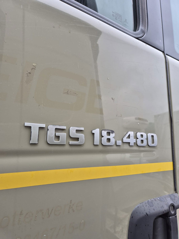 MAN TGS 18.480 4X4 tractor unit - tipper hydraulics - Cabeza tractora: foto 4 MAN TGS 18.480 4X4 tractor unit - tipper hydraulics - Cabeza tractora: foto 4