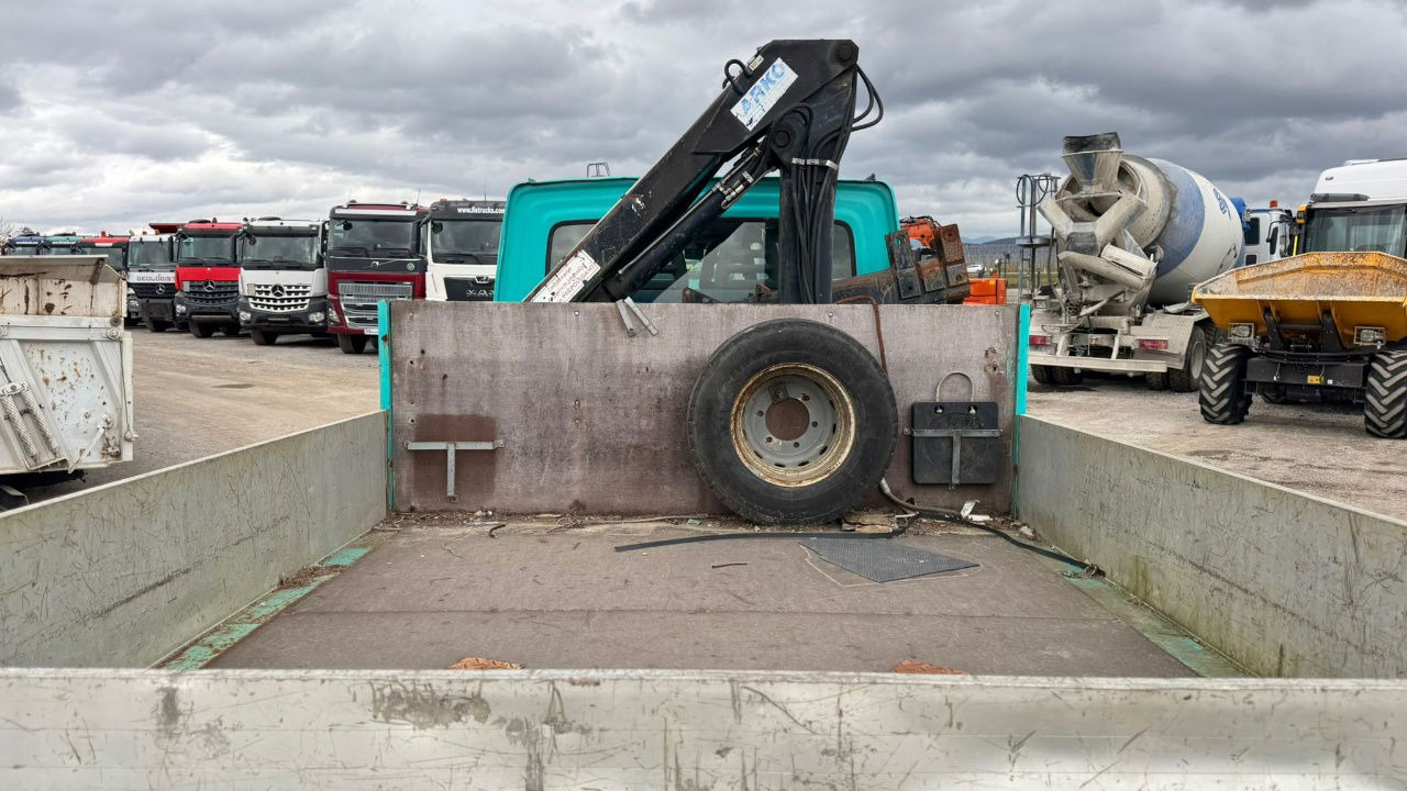 Iveco Daily 65 C15 stake body - Hiab 045-3 - 7.5M - Furgoneta caja abierta, Furgoneta combi: foto 4 Iveco Daily 65 C15 stake body - Hiab 045-3 - 7.5M - Furgoneta caja abierta, Furgoneta combi: foto 4