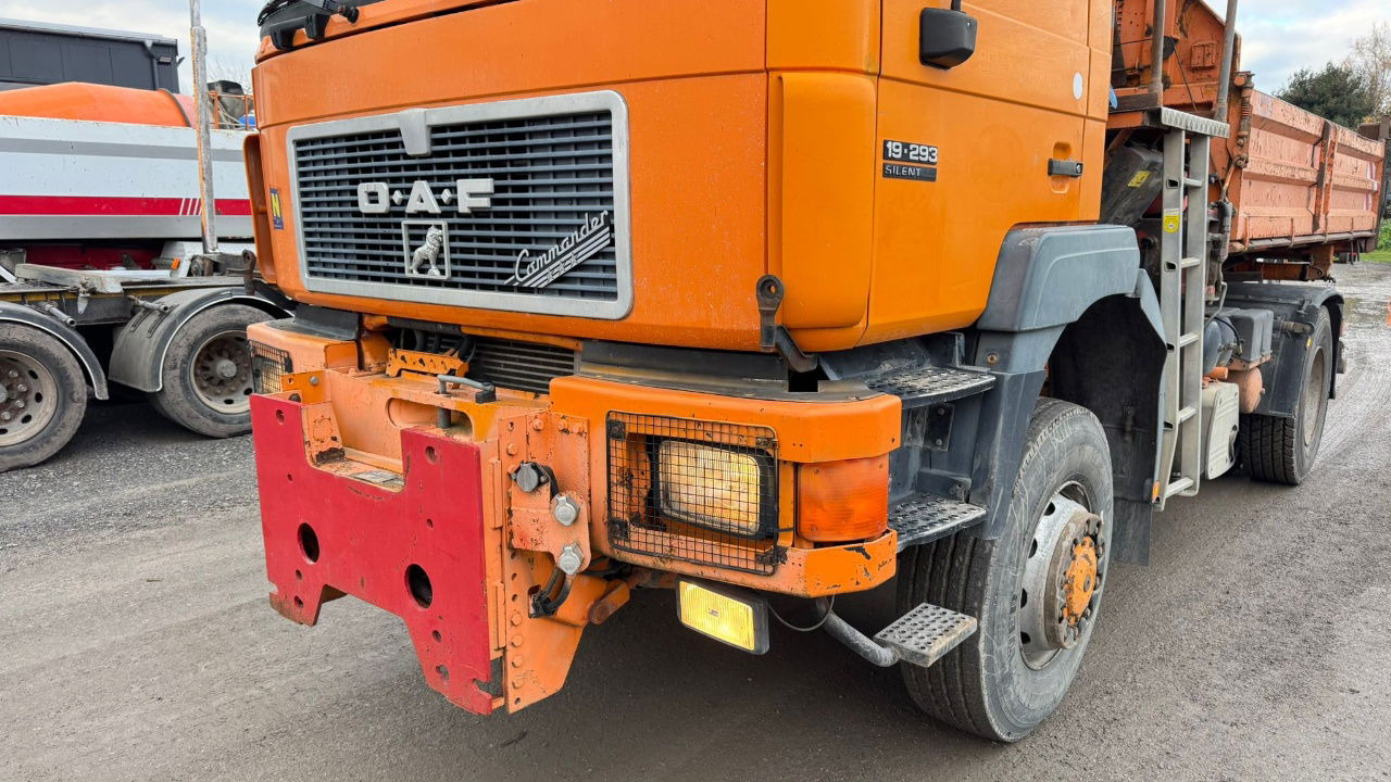 MAN 19.293 4x4 tipper 14.8M - remote control - Camión volquete: foto 2 MAN 19.293 4x4 tipper 14.8M - remote control - Camión volquete: foto 2