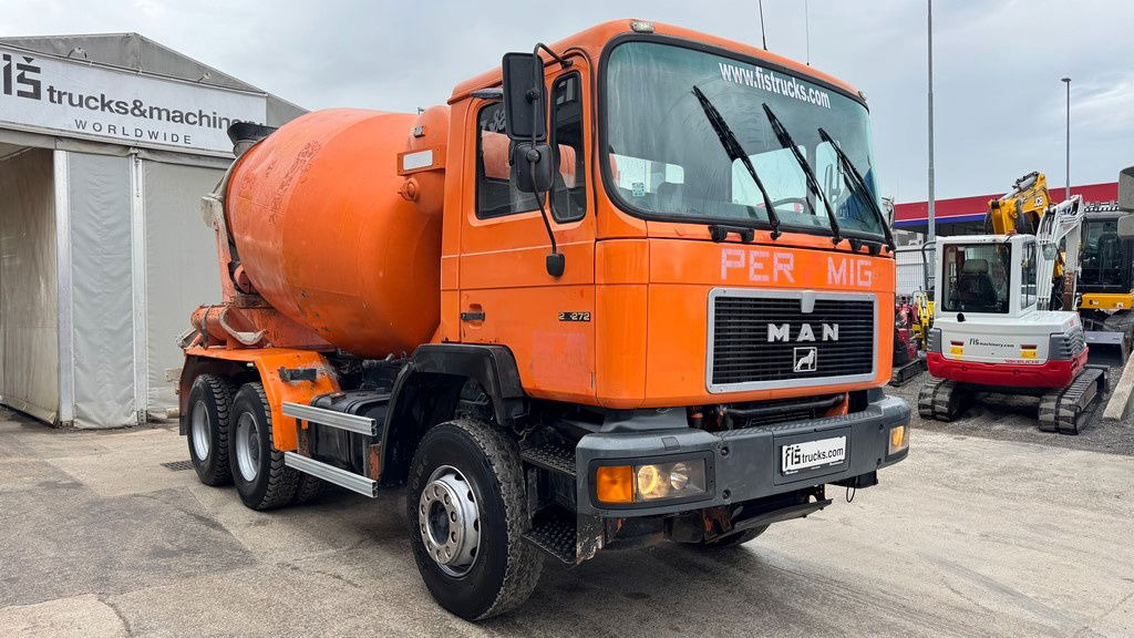 MAN 26.272 6x4 mixer - 7M3 - full spring - Camión hormigonera: foto 3 MAN 26.272 6x4 mixer - 7M3 - full spring - Camión hormigonera: foto 3