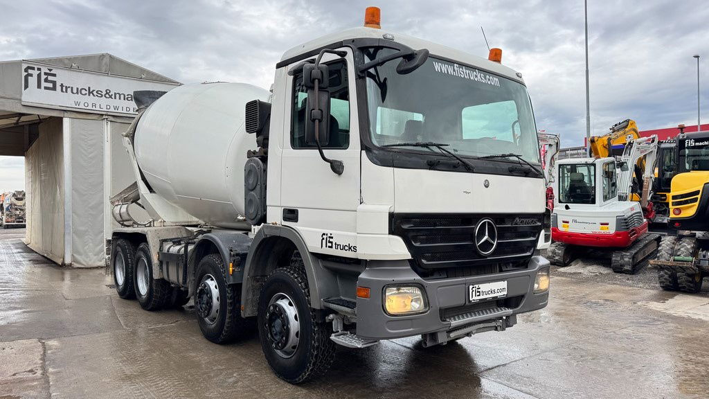 Mercedes-Benz Actros 3536 8x4 stetter schwing mixer 9m3 - Camión hormigonera: foto 3 Mercedes-Benz Actros 3536 8x4 stetter schwing mixer 9m3 - Camión hormigonera: foto 3