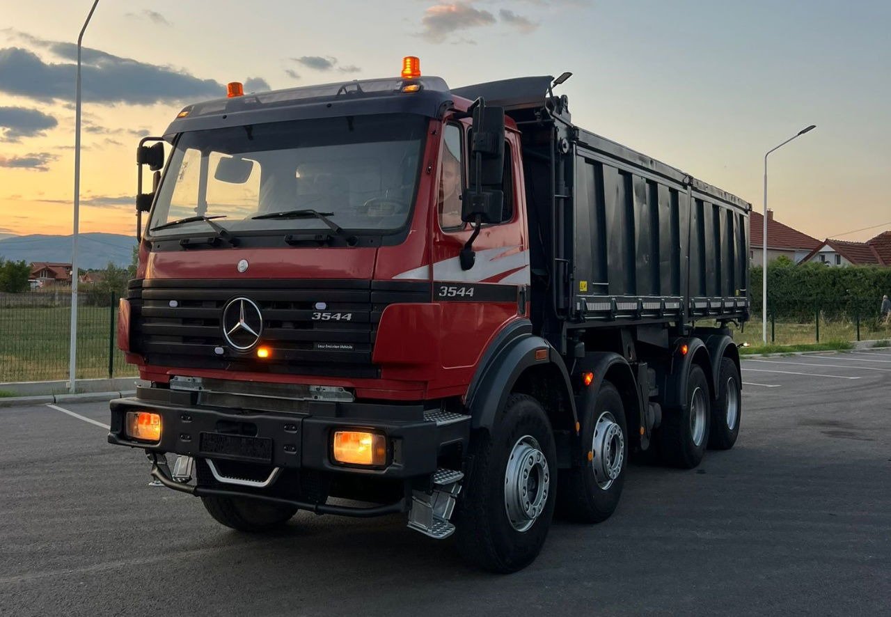 Mercedes-Benz SK 3544 8X4 K tipper - AC - retarder - Camión volquete: foto 1 Mercedes-Benz SK 3544 8X4 K tipper - AC - retarder - Camión volquete: foto 1