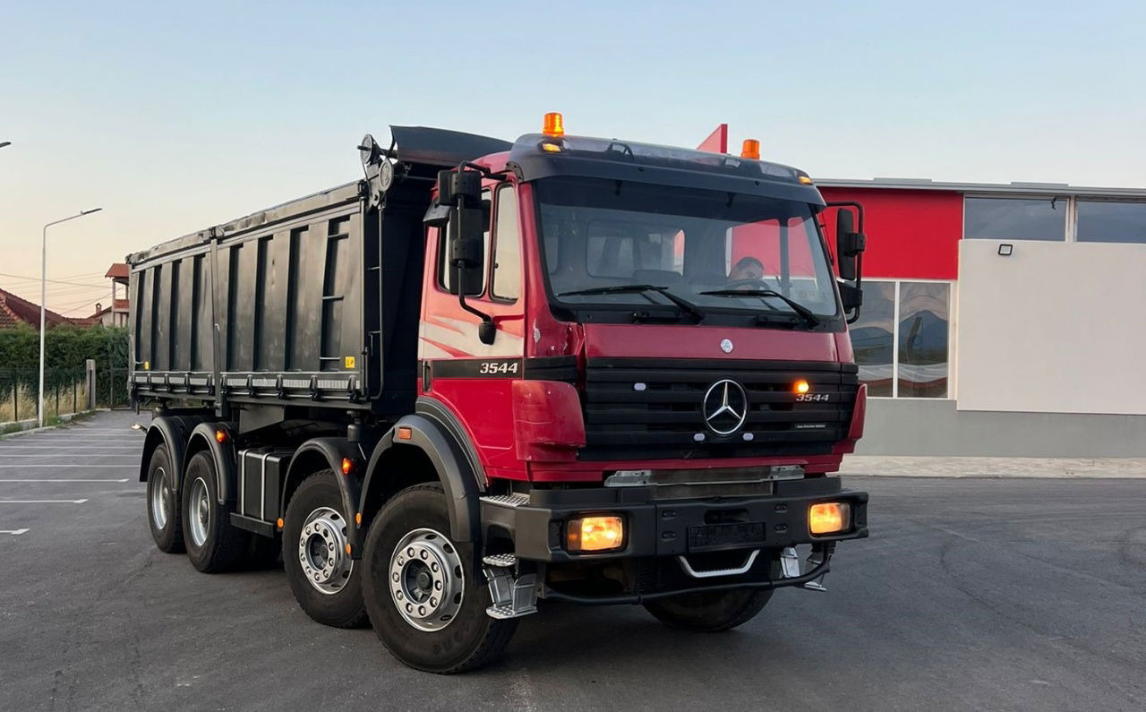 Mercedes-Benz SK 3544 8X4 K tipper - AC - retarder - Camión volquete: foto 2 Mercedes-Benz SK 3544 8X4 K tipper - AC - retarder - Camión volquete: foto 2