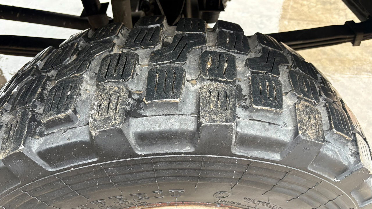 Steyr 12M18 4X4 stake body - 62.000km - Camión lona: foto 5 Steyr 12M18 4X4 stake body - 62.000km - Camión lona: foto 5