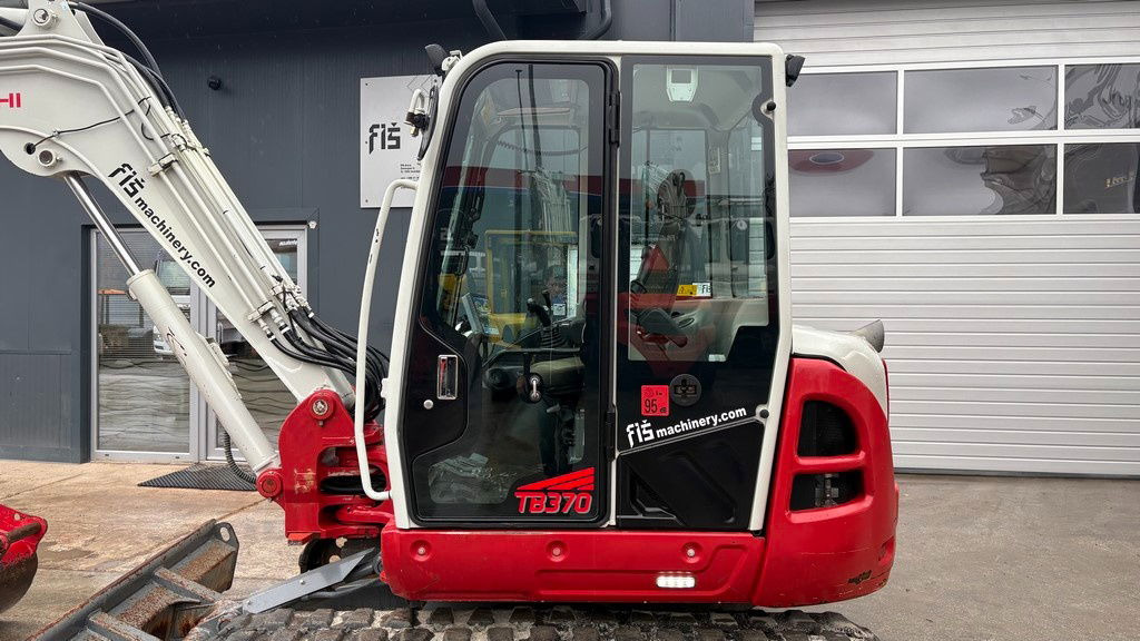 Miniexcavadora Takeuchi TB370 - Powertilt - 3X Buckets - 2021 Year - 3025 Working Hours: foto 15 Miniexcavadora Takeuchi TB370 - Powertilt - 3X Buckets - 2021 Year - 3025 Working Hours: foto 15