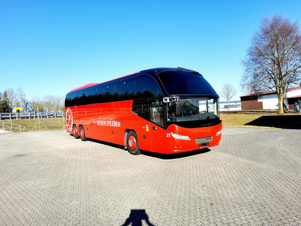 Neoplan Cityliner P15 Euro 6 / 53 Sitze - Autocar: foto 1 Neoplan Cityliner P15 Euro 6 / 53 Sitze - Autocar: foto 1