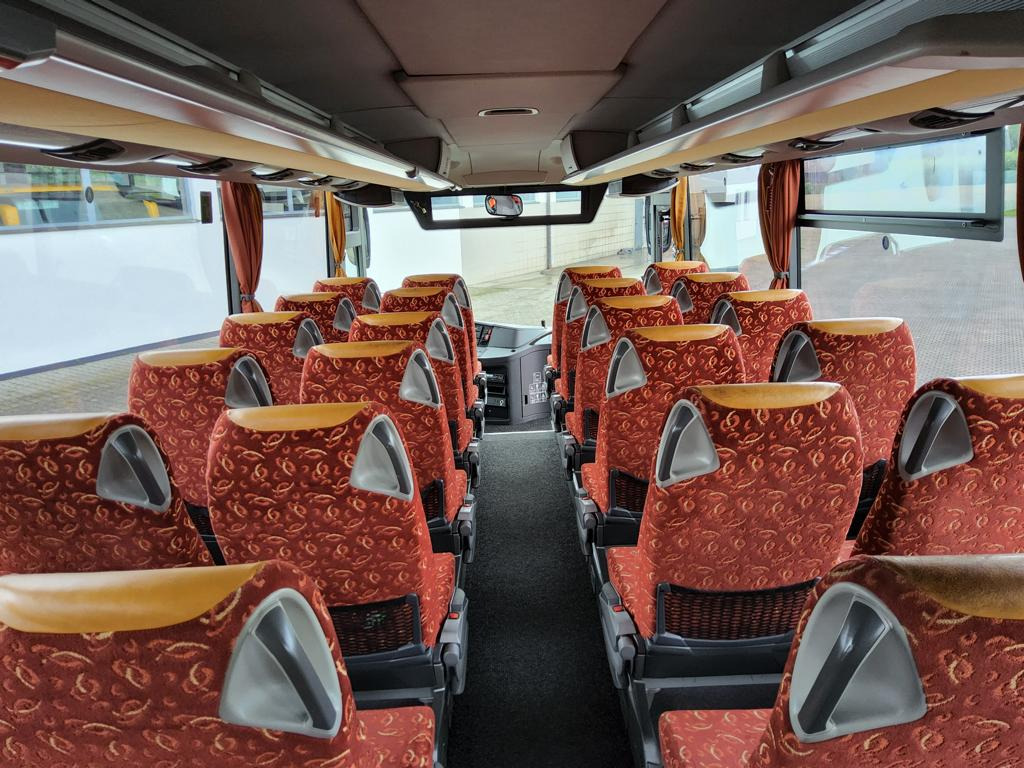 Autobús suburbano Setra S 415 UL/GT 53+2+1 / ZF / 354 PS: foto 9 Autobús suburbano Setra S 415 UL/GT 53+2+1 / ZF / 354 PS: foto 9