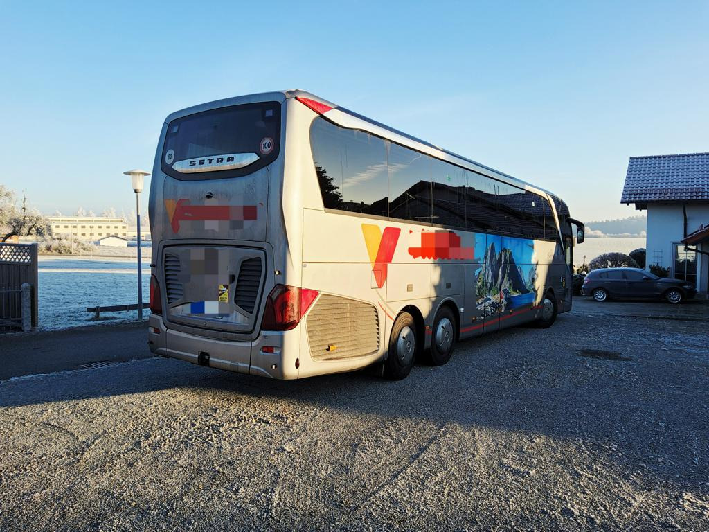 Setra S 516 HDH Kopfstützen / USB / Steckdosen - Autocar: foto 4 Setra S 516 HDH Kopfstützen / USB / Steckdosen - Autocar: foto 4