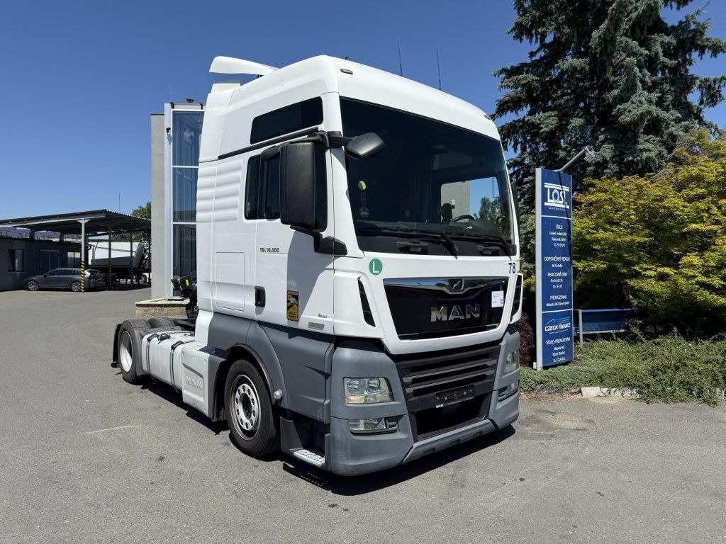 MAN TGX18.500 EURO 6 MEGA/lowdeck - Cabeza tractora: foto 2 MAN TGX18.500 EURO 6 MEGA/lowdeck - Cabeza tractora: foto 2