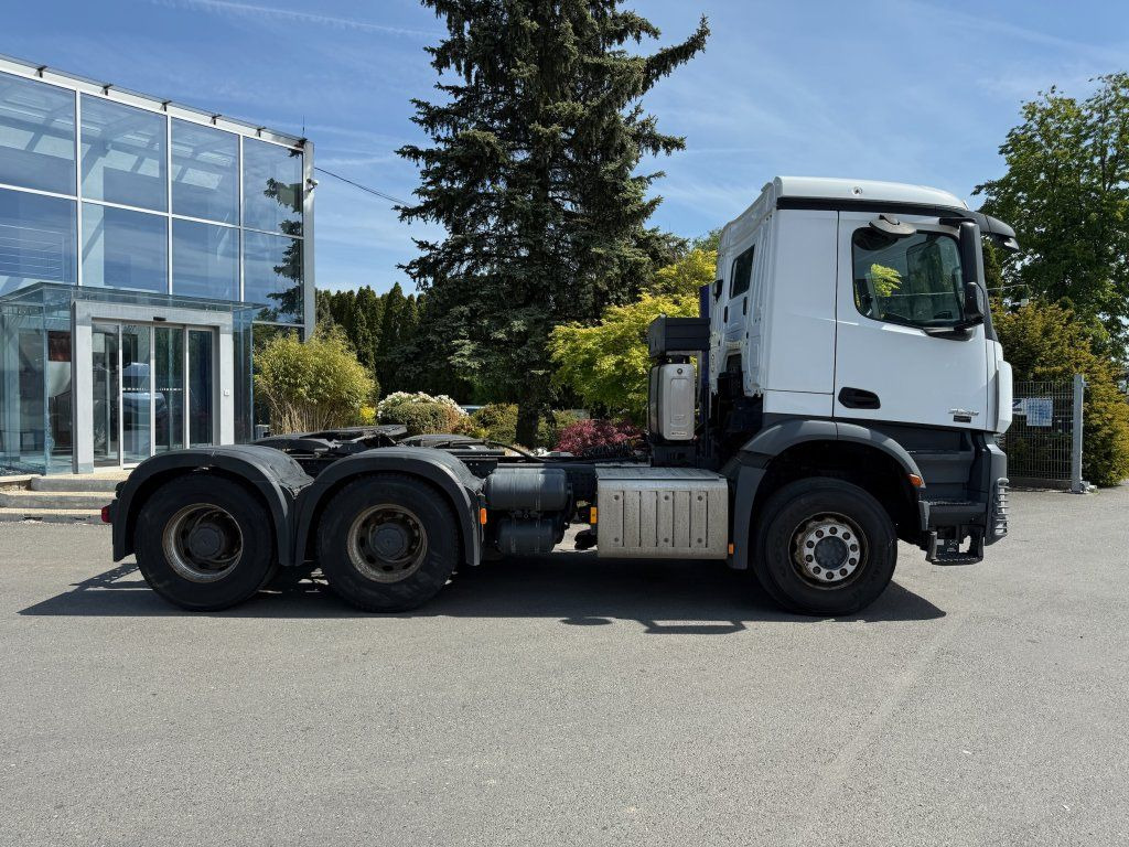 Mercedes-Benz 2648 Arocs 6x4 EURO 6 HYDRAULIK - Cabeza tractora: foto 3 Mercedes-Benz 2648 Arocs 6x4 EURO 6 HYDRAULIK - Cabeza tractora: foto 3