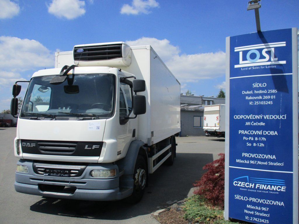 DAF LF55.220 EURO 4 Carrier - Camión frigorífico: foto 1 DAF LF55.220 EURO 4 Carrier - Camión frigorífico: foto 1