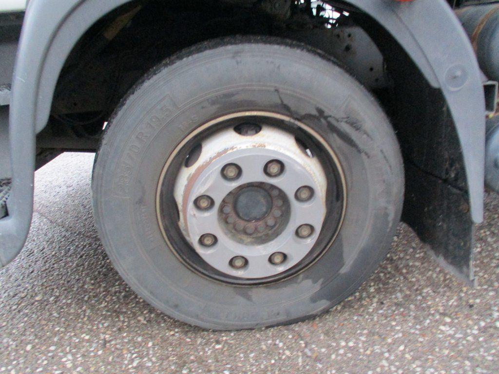 Camión multibasculante Iveco  140E22: foto 9