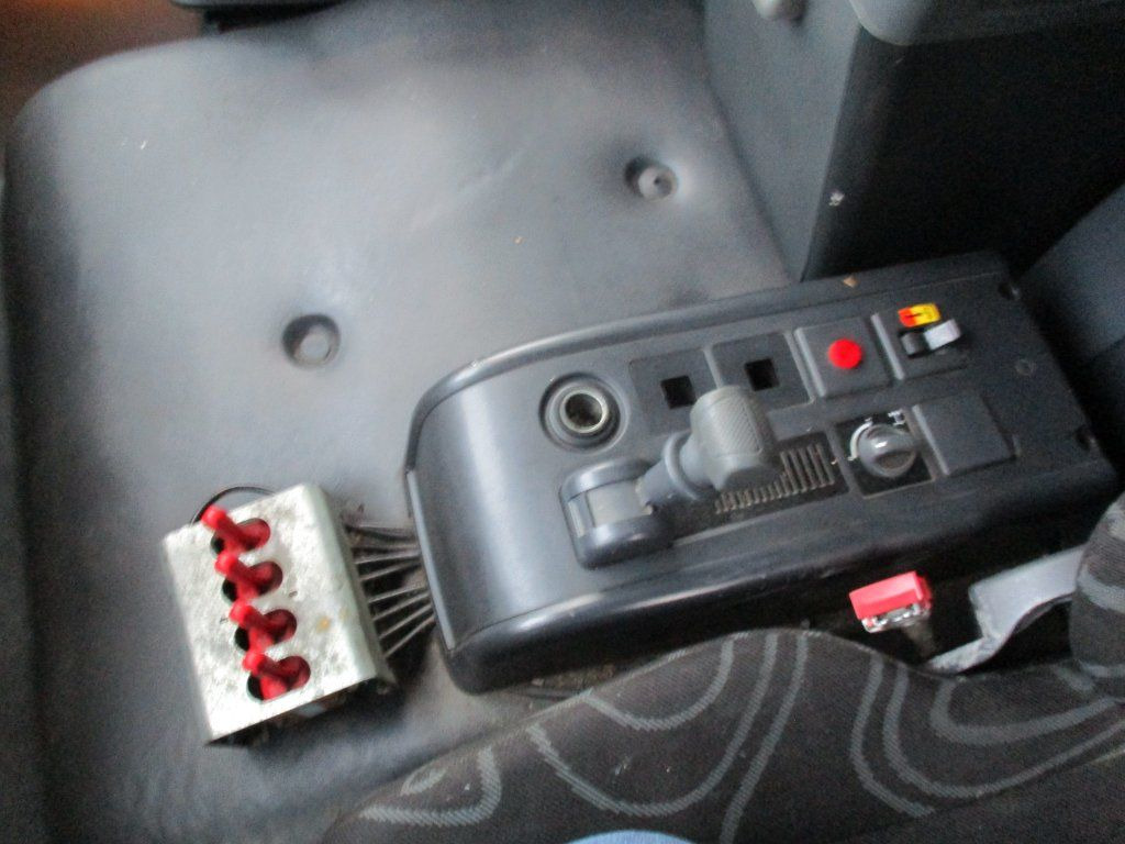 Camión multibasculante Iveco  140E22: foto 15