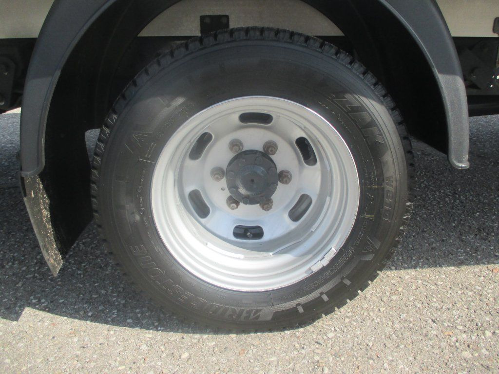 Furgoneta caja cerrada Iveco Daily 35C16: foto 11