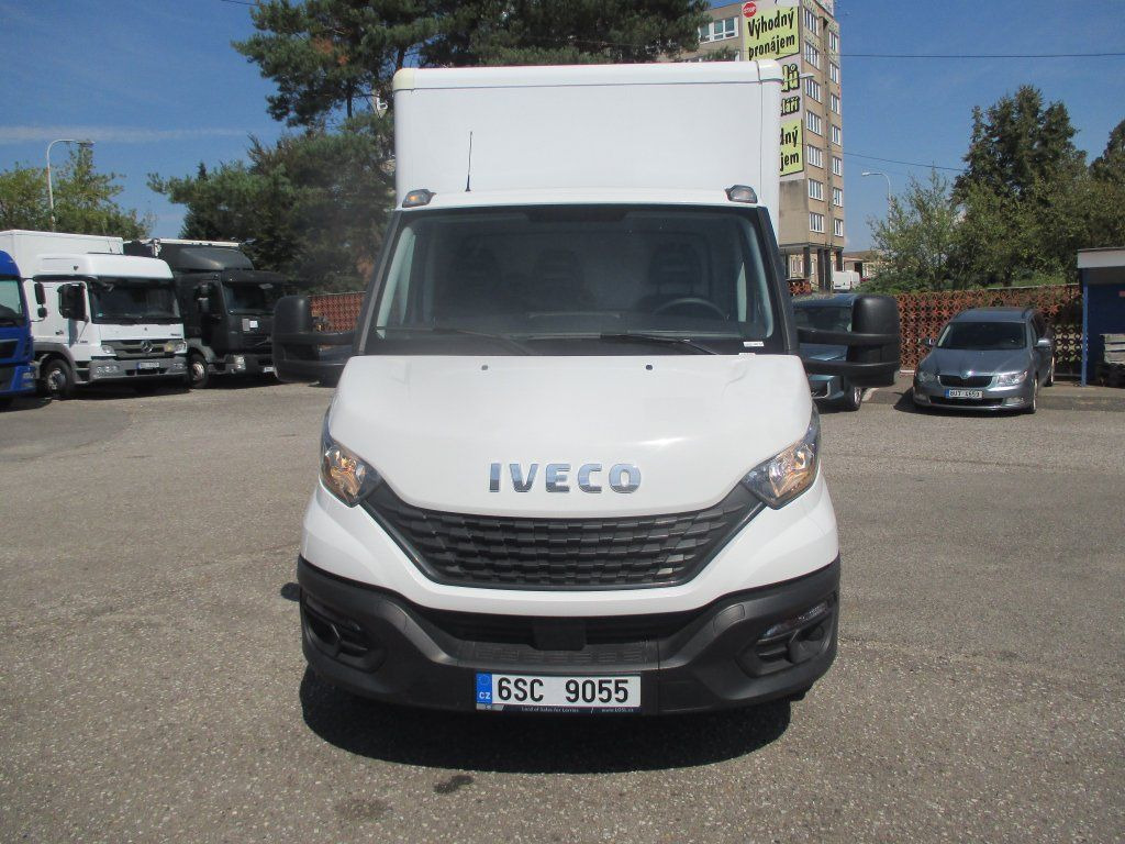 Iveco Daily 35C16 - Furgoneta caja cerrada: foto 2 Iveco Daily 35C16 - Furgoneta caja cerrada: foto 2