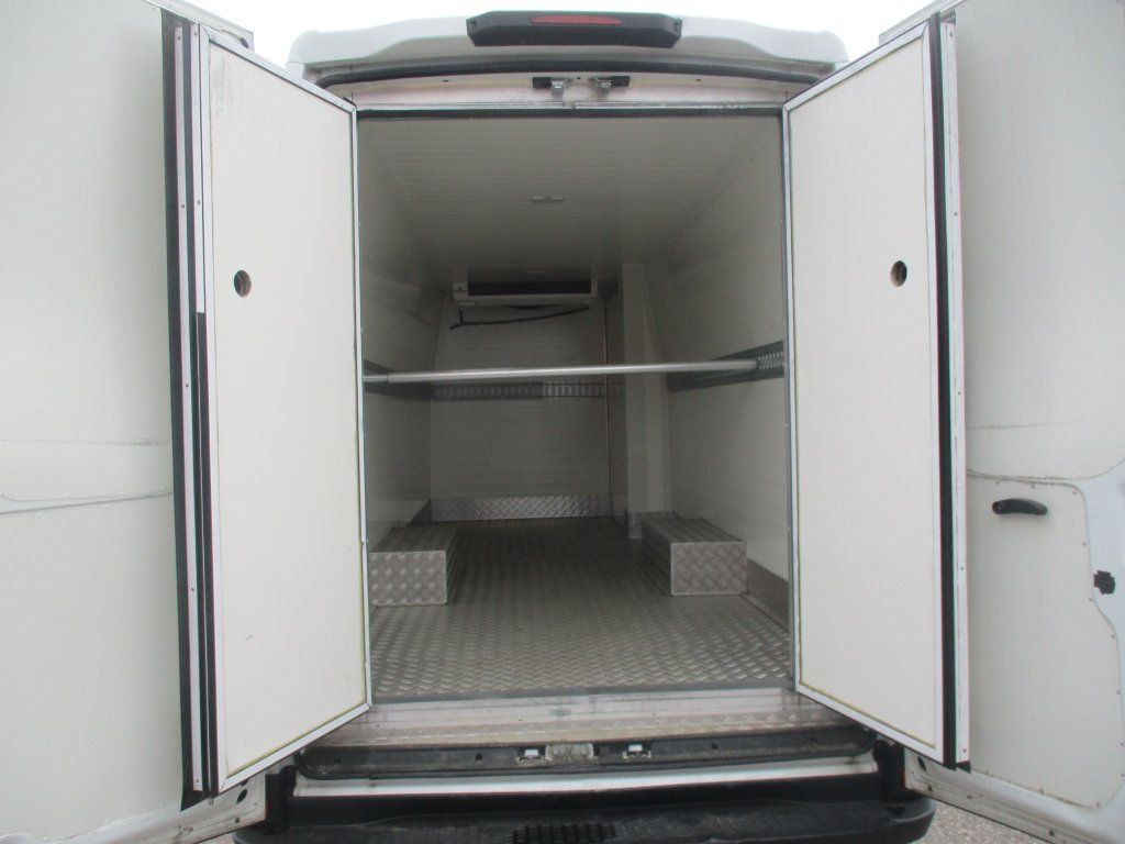 Iveco Daily 35C16 - Furgoneta frigorifica: foto 5 Iveco Daily 35C16 - Furgoneta frigorifica: foto 5