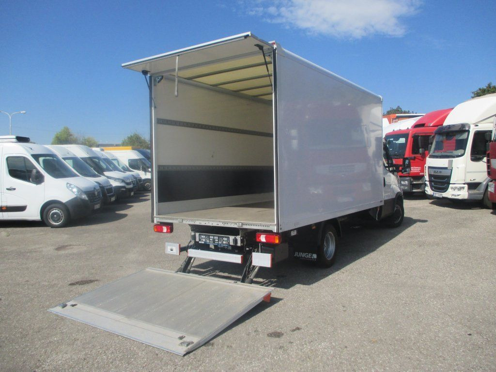 Furgoneta caja cerrada Iveco Daily 35C16: foto 8
