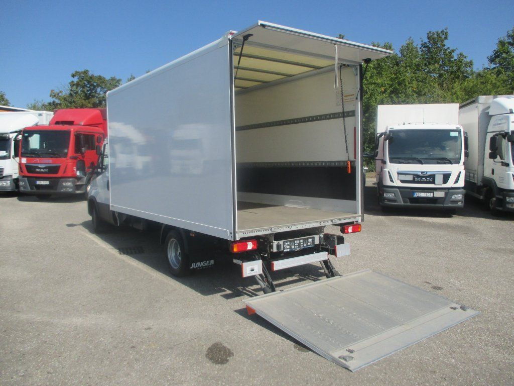 Furgoneta caja cerrada Iveco Daily 35C16: foto 6