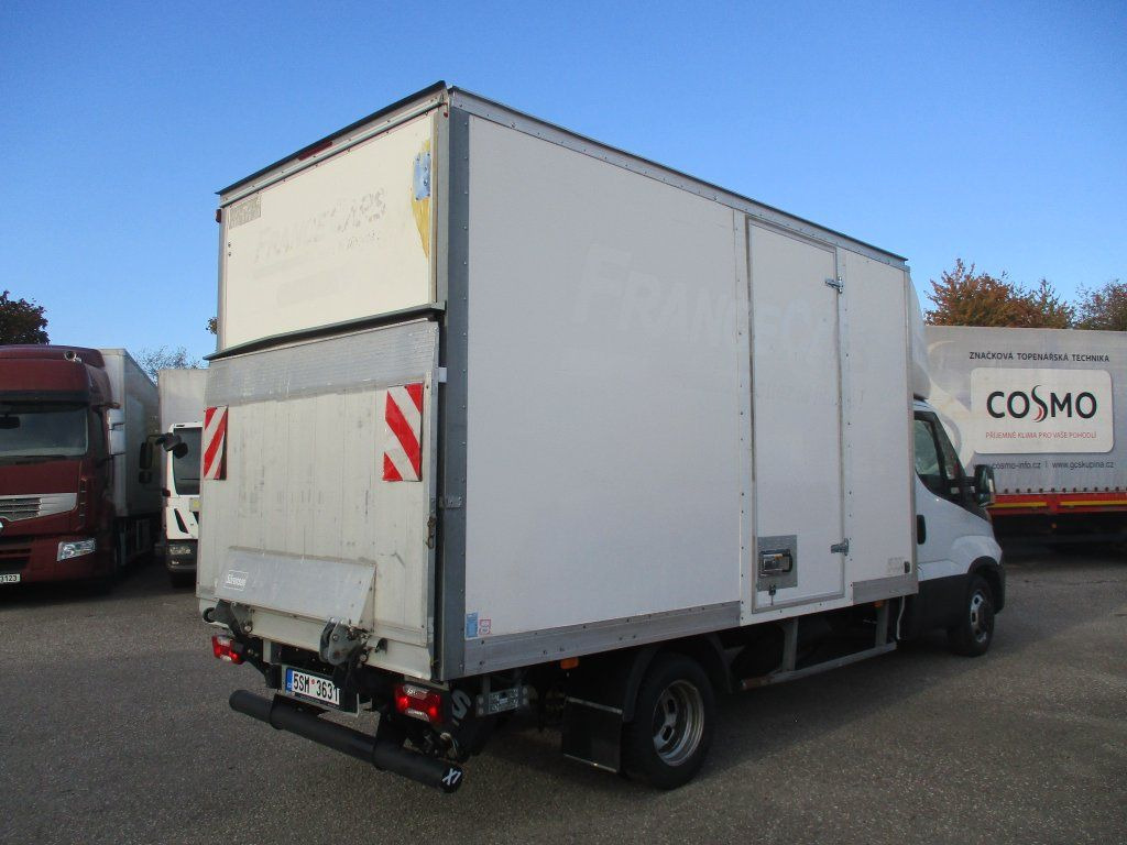 Iveco Daily 35C16 , Höhe 2,3m - Furgoneta caja cerrada: foto 3 Iveco Daily 35C16 , Höhe 2,3m - Furgoneta caja cerrada: foto 3