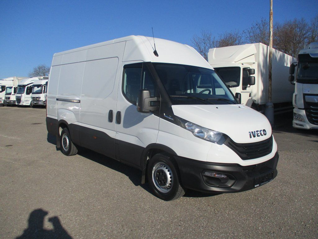 Iveco Daily 35S16 - Furgón: foto 1 Iveco Daily 35S16 - Furgón: foto 1