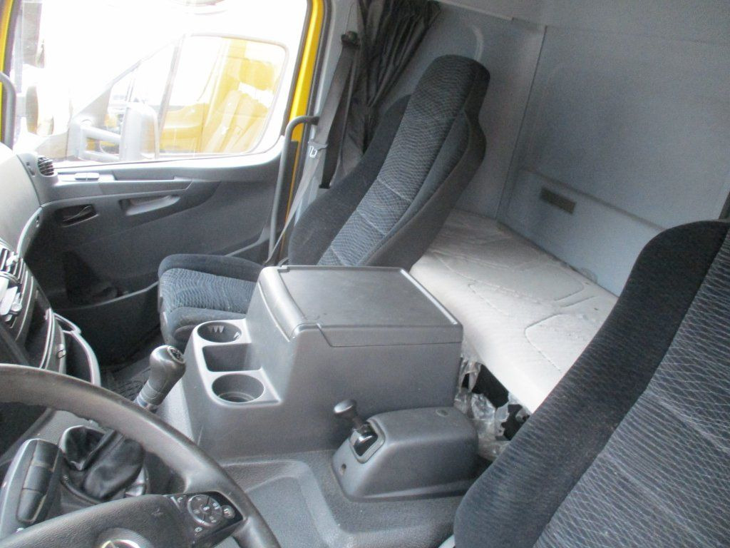 Mercedes-Benz Atego 210, Liege - Furgoneta caja cerrada: foto 4 Mercedes-Benz Atego 210, Liege - Furgoneta caja cerrada: foto 4